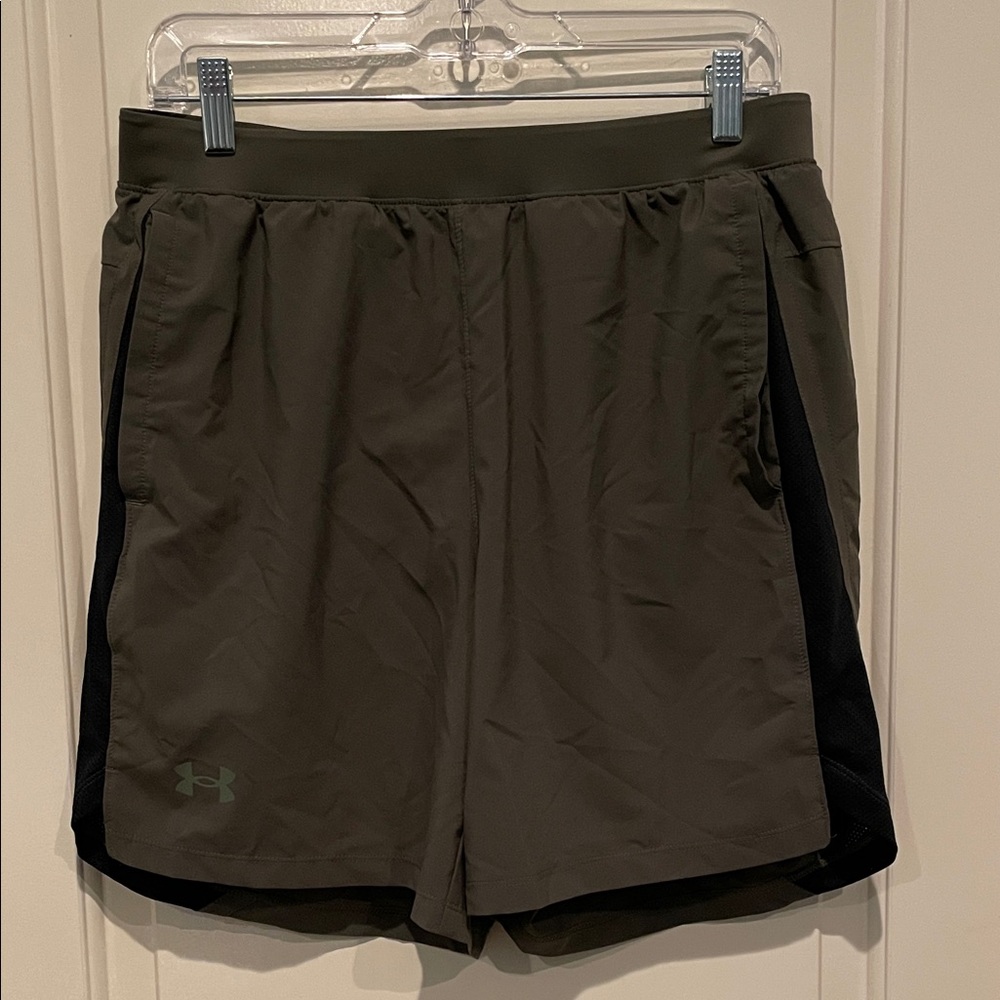 Under Armour Men's Launch 7 inch Green Performance Shorts with Black Side Panels